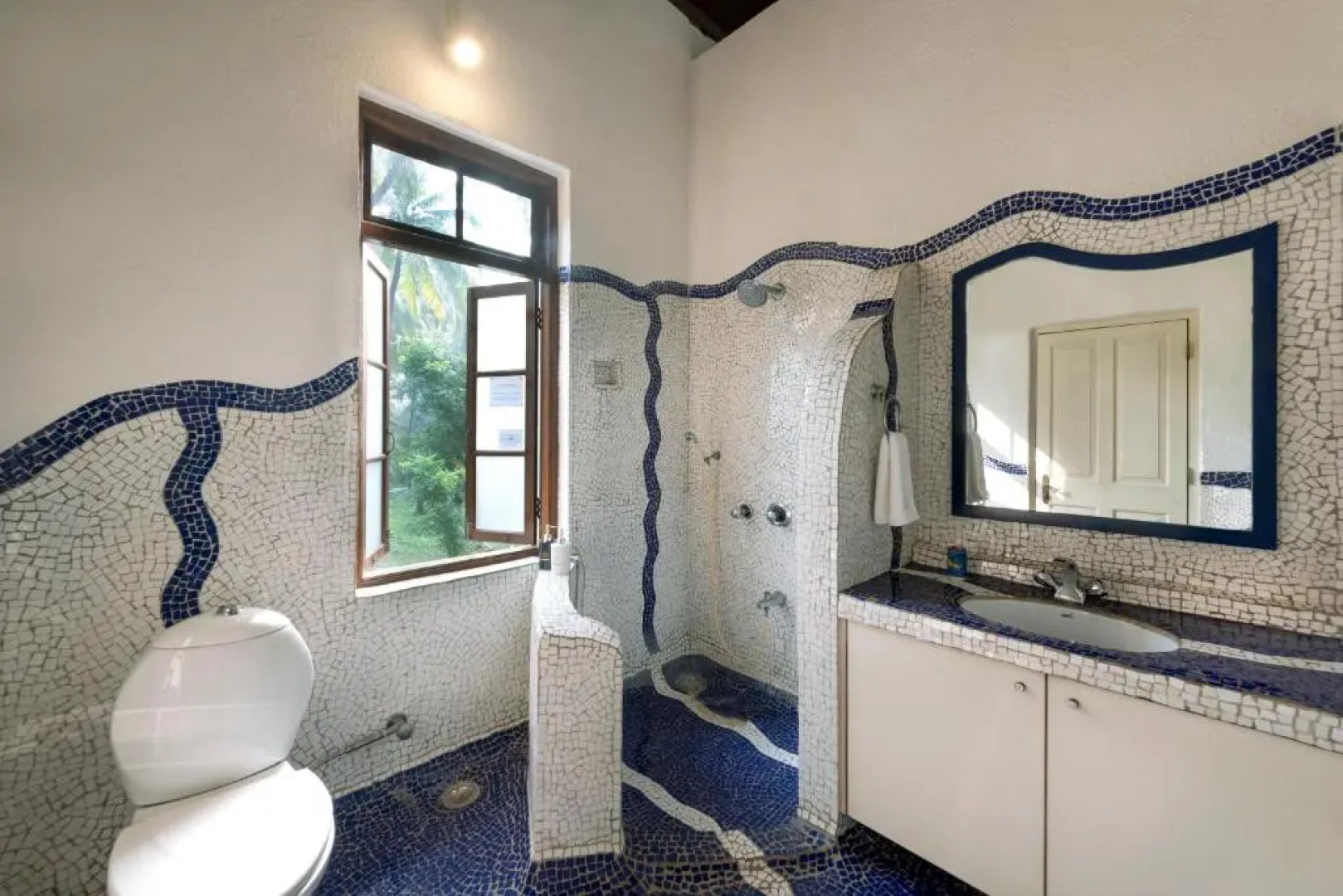 Saffronstays Thalassea, Alibaug