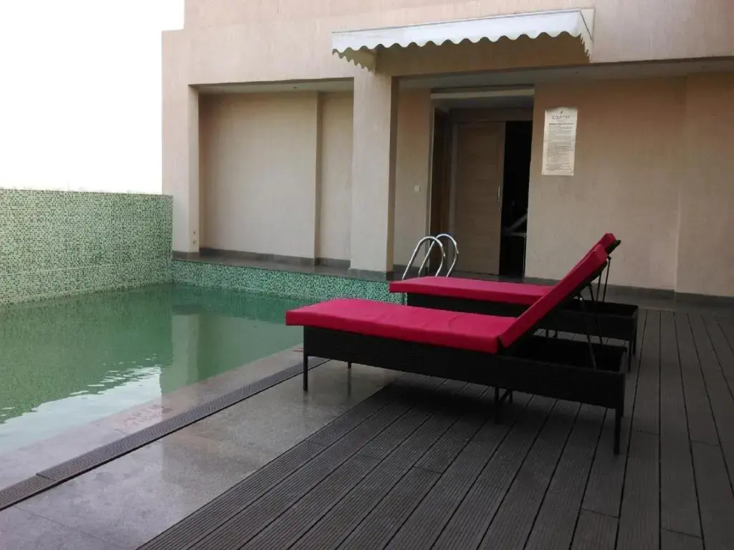 Country Inn & Suites