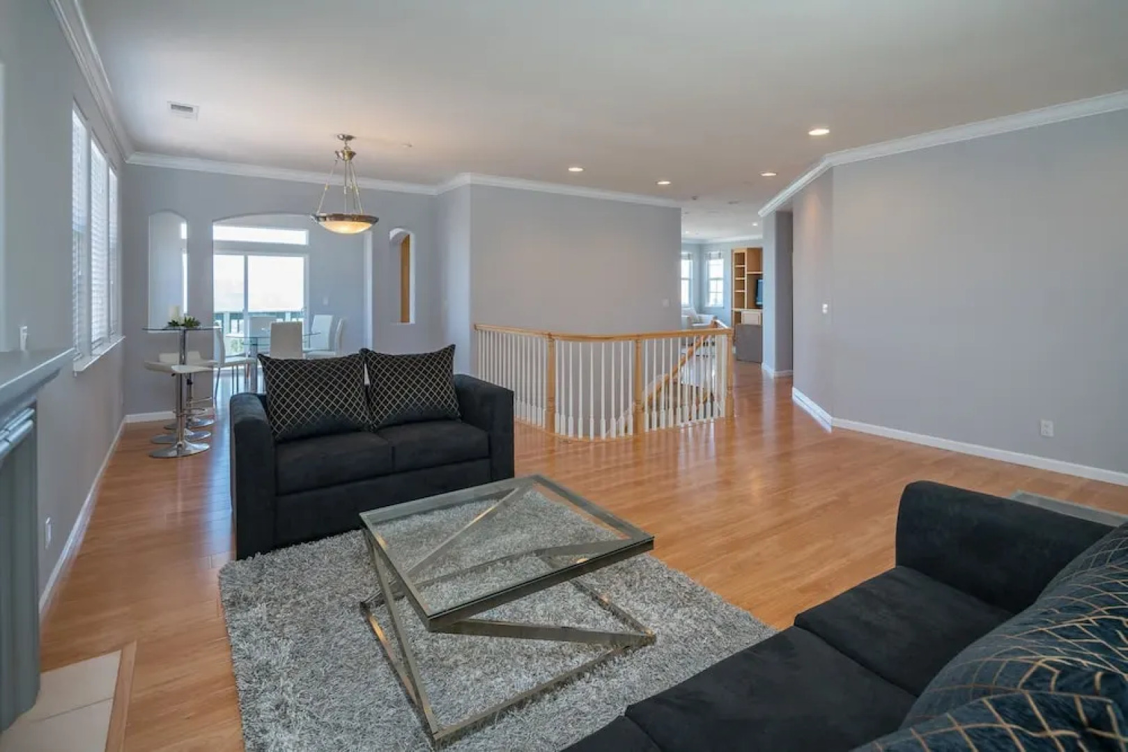 Hilltop 4 Br W Gorgeous SF Bay Panoramic Views by RedAwning