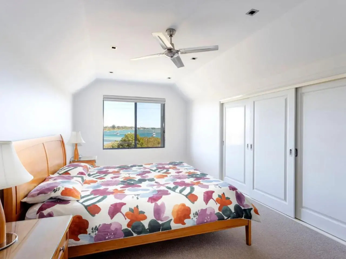 Magnificent Views - Mariners Mark