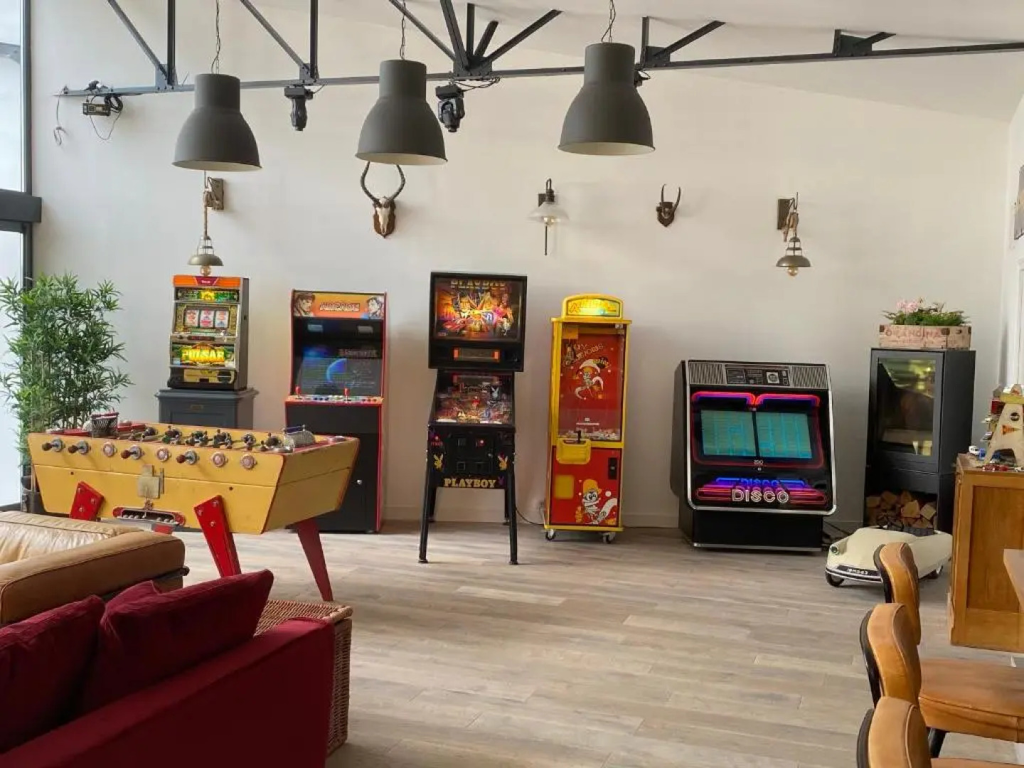 Loft Spa Reims-fr 200m2 privatifs, piscine intérieure chauffée, spa et parking