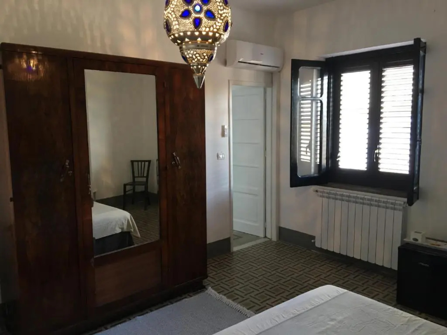 Beautiful room in Aragona