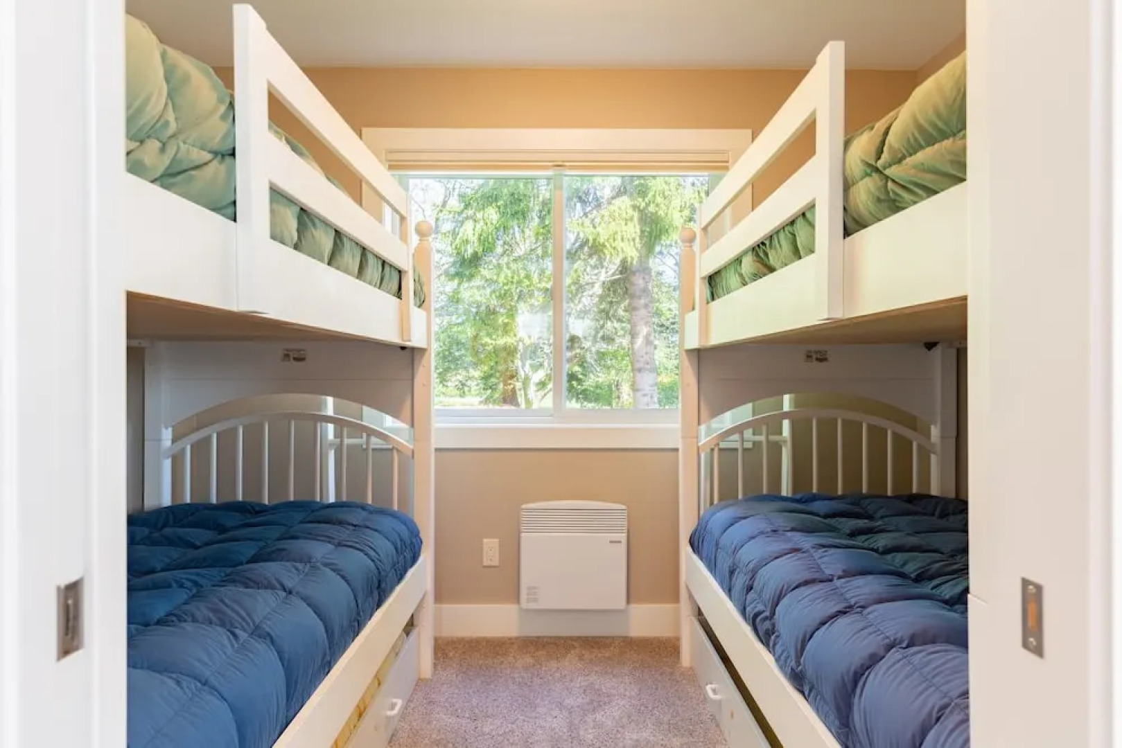 Mutiny Bay Ocean Breeze Retreat by Avantstay