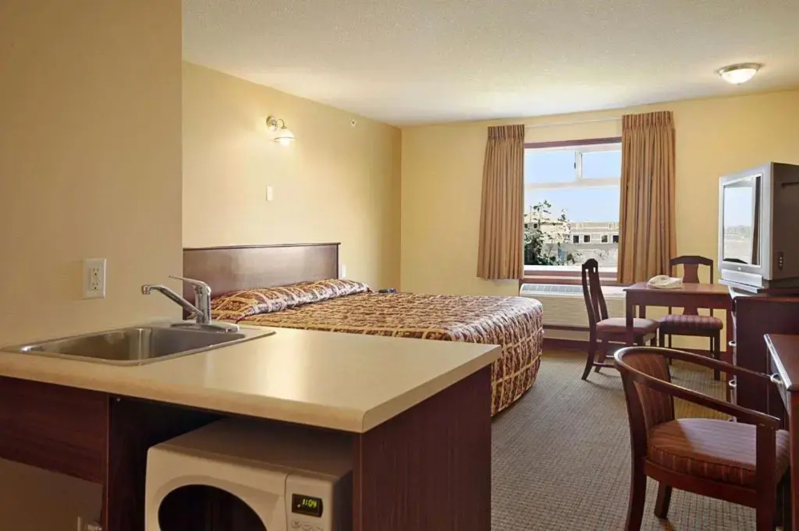 Super 8 Fort Saskatchewan