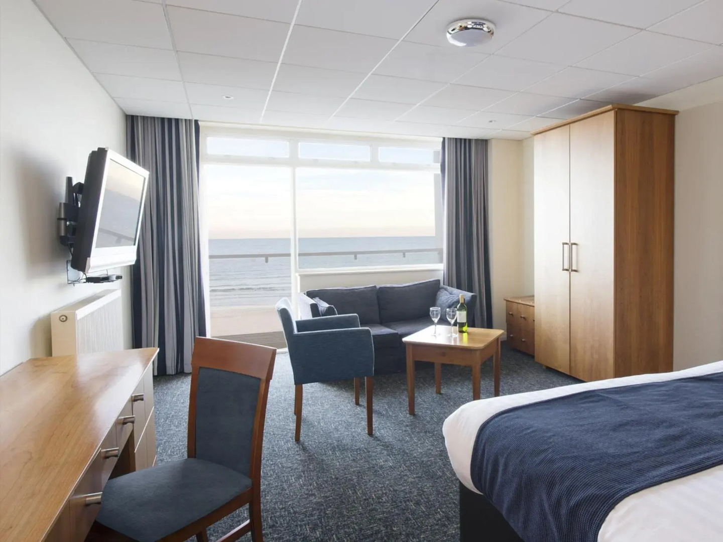 Sandbanks Hotel