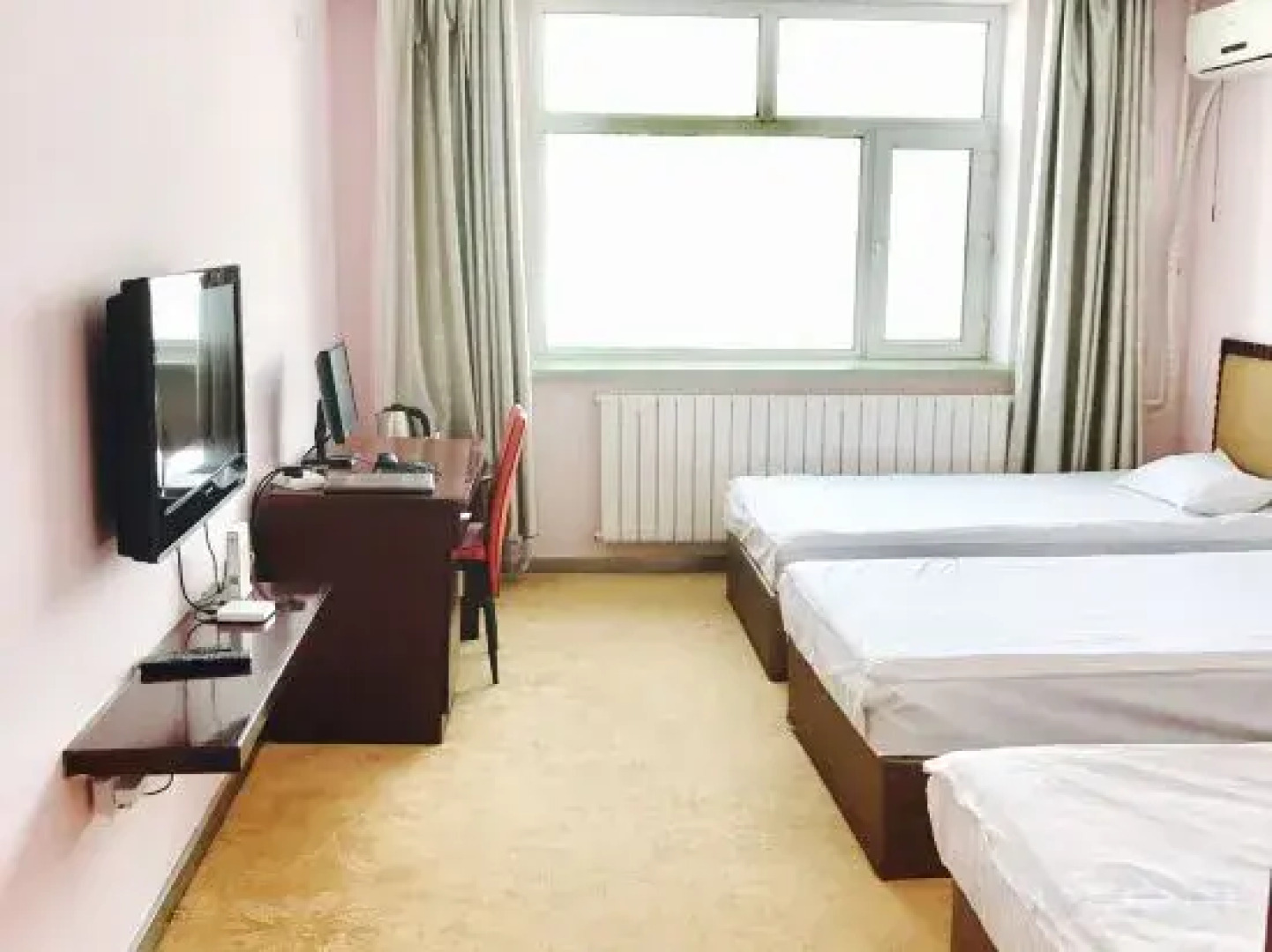 New Barag Left Banner Fanyou Hotel