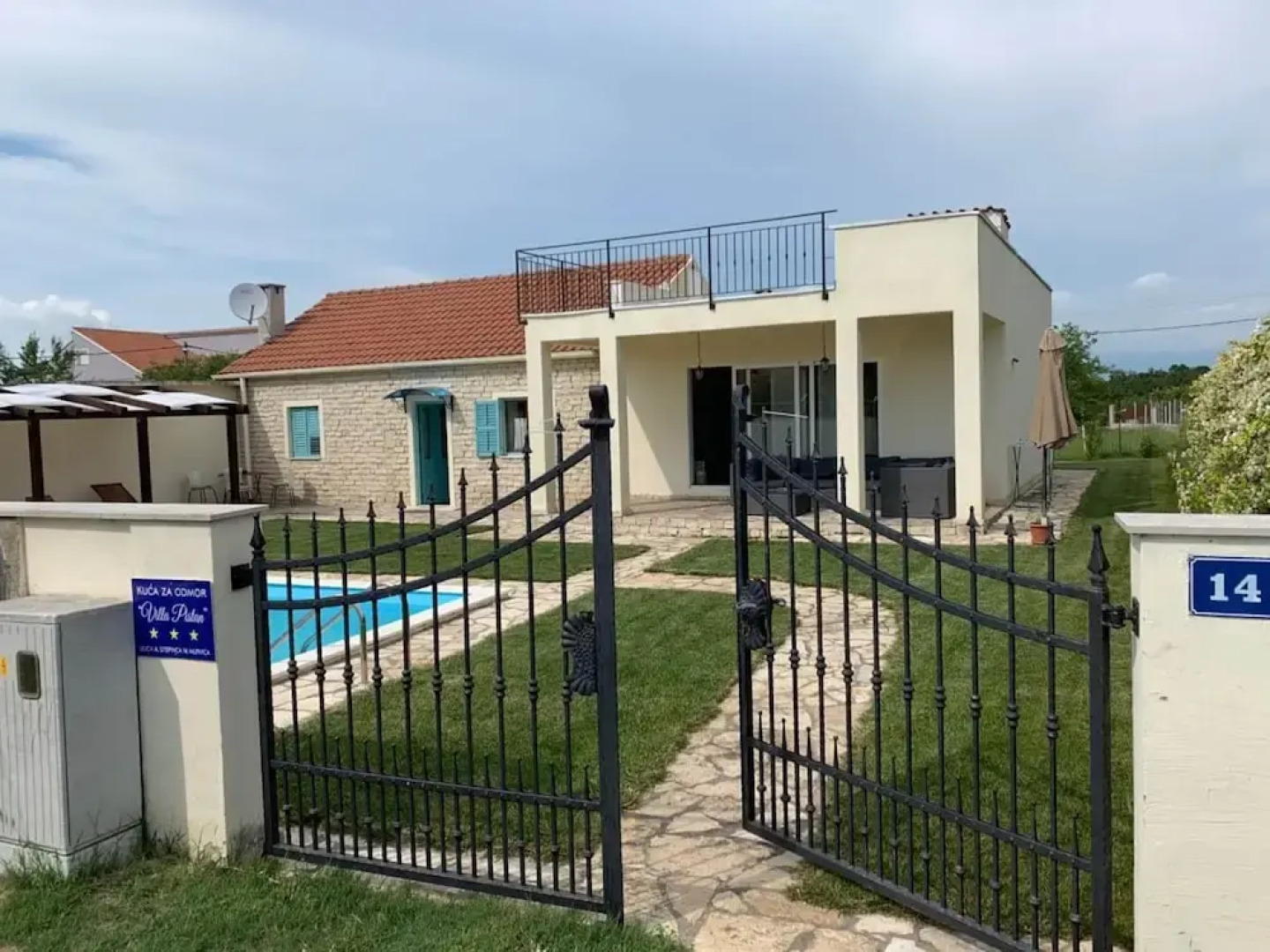 Holiday Home in Zadar With Private Pool
