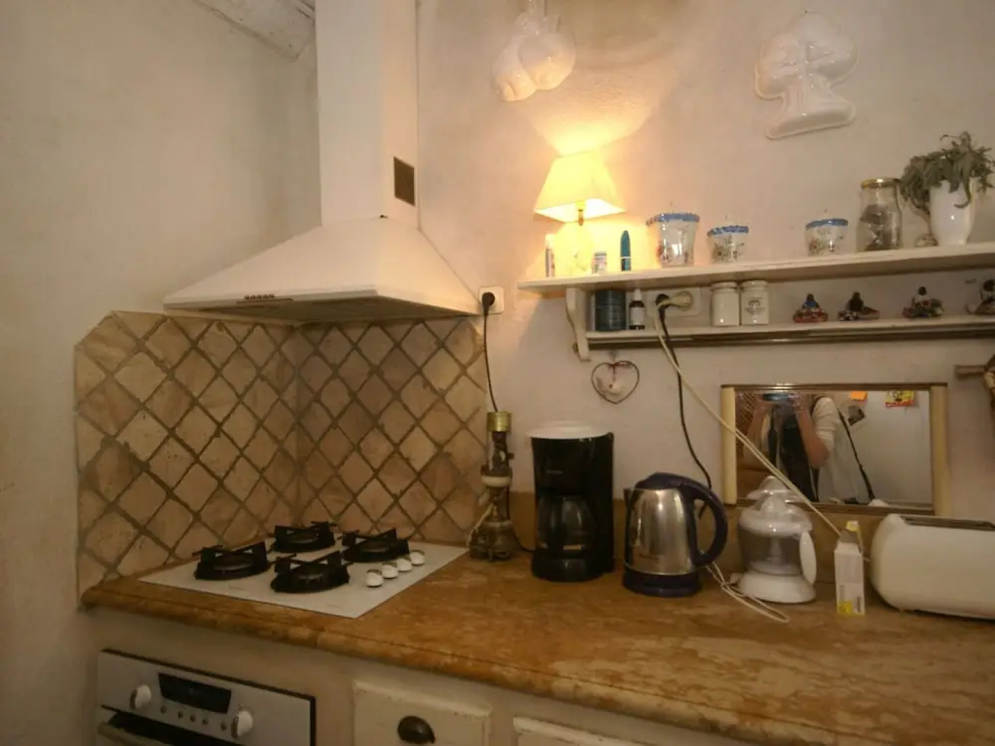 Quaint Holiday Home With Private Pool in Piolenc France