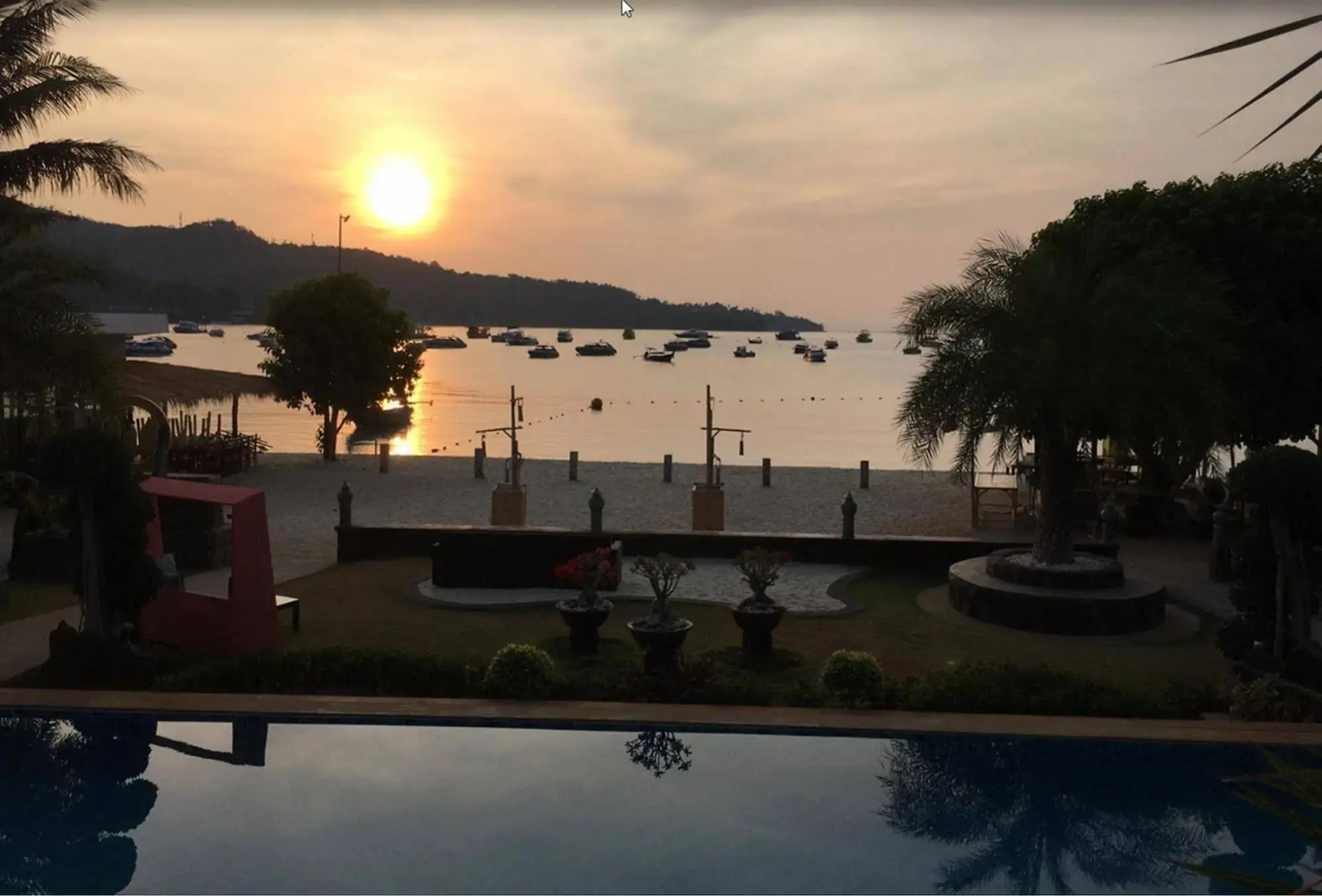 Phi Phi Nice Beach Resort