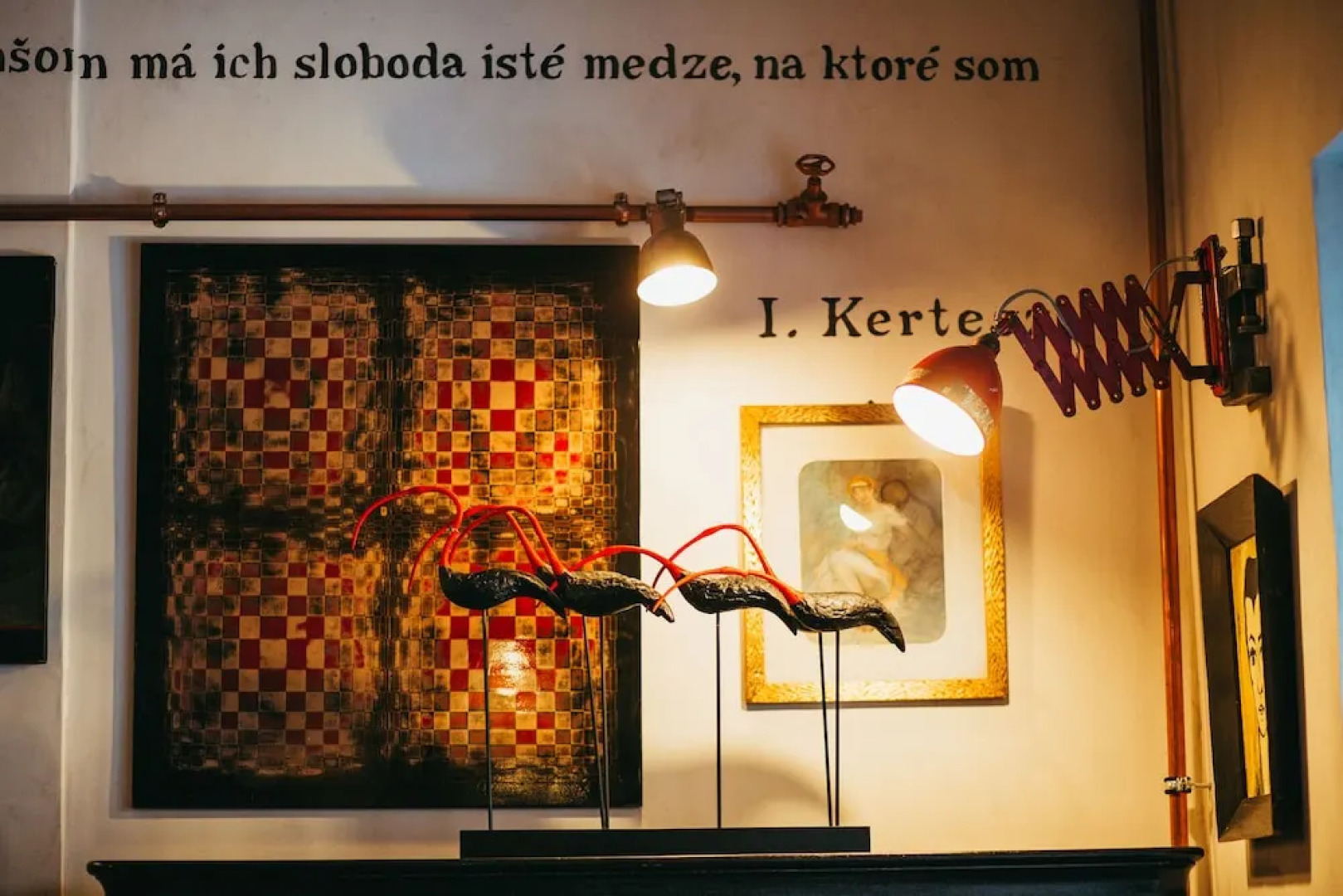 Divná Pani Luxury Gallery Rooms