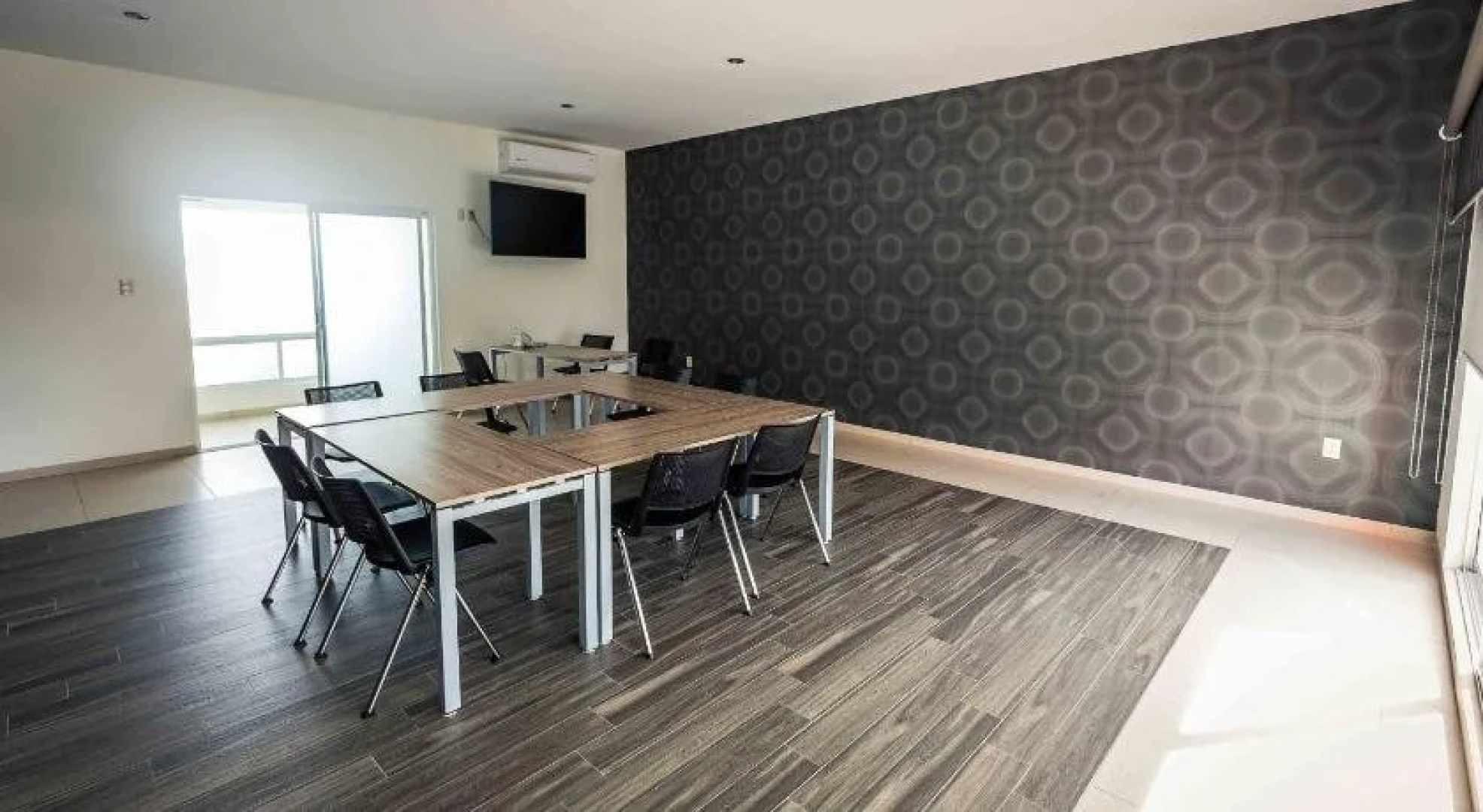 Redwood Villas Extended Stay