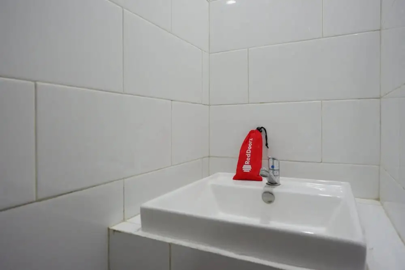 Hugo Suties by RedDoorz