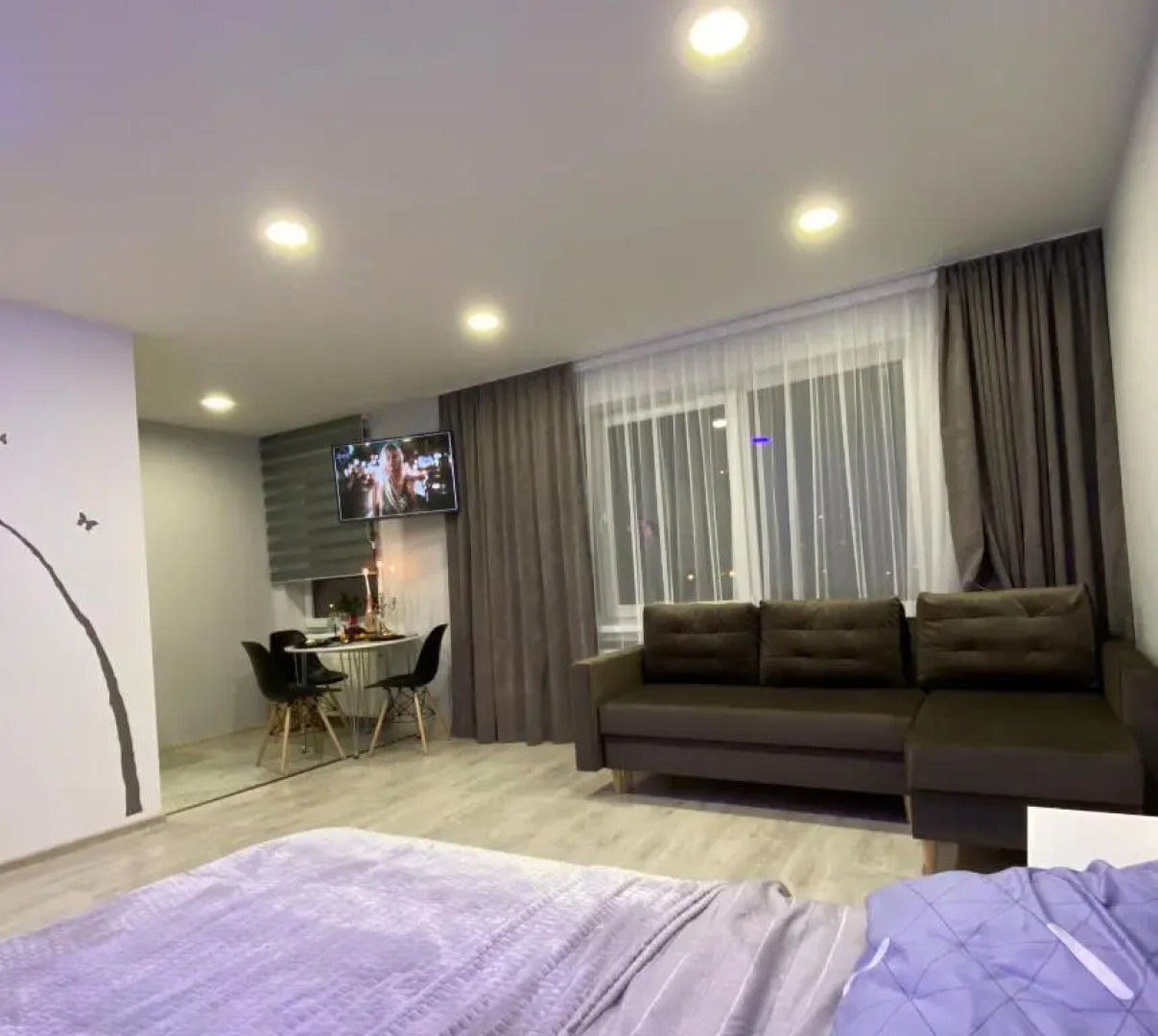 Crystal Twin Apartment