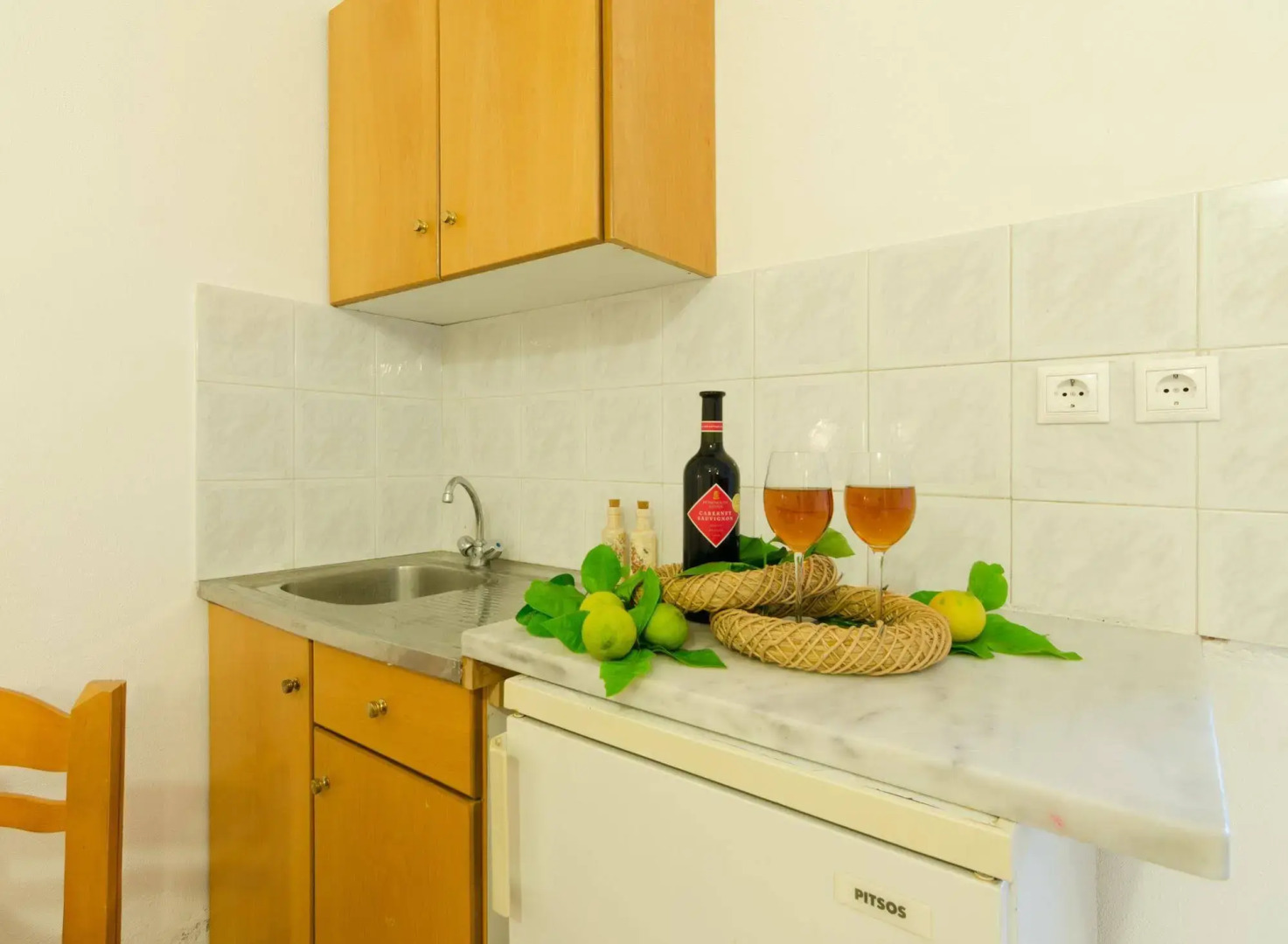 Aglaia Apartments & Studios