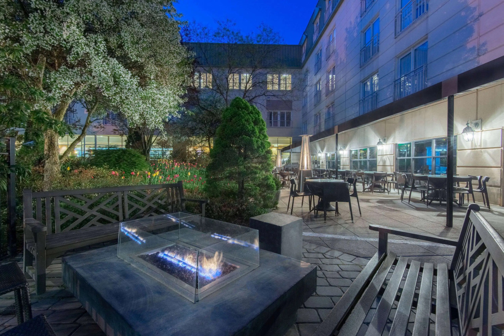 Hamilton Park Hotel & Conference Center