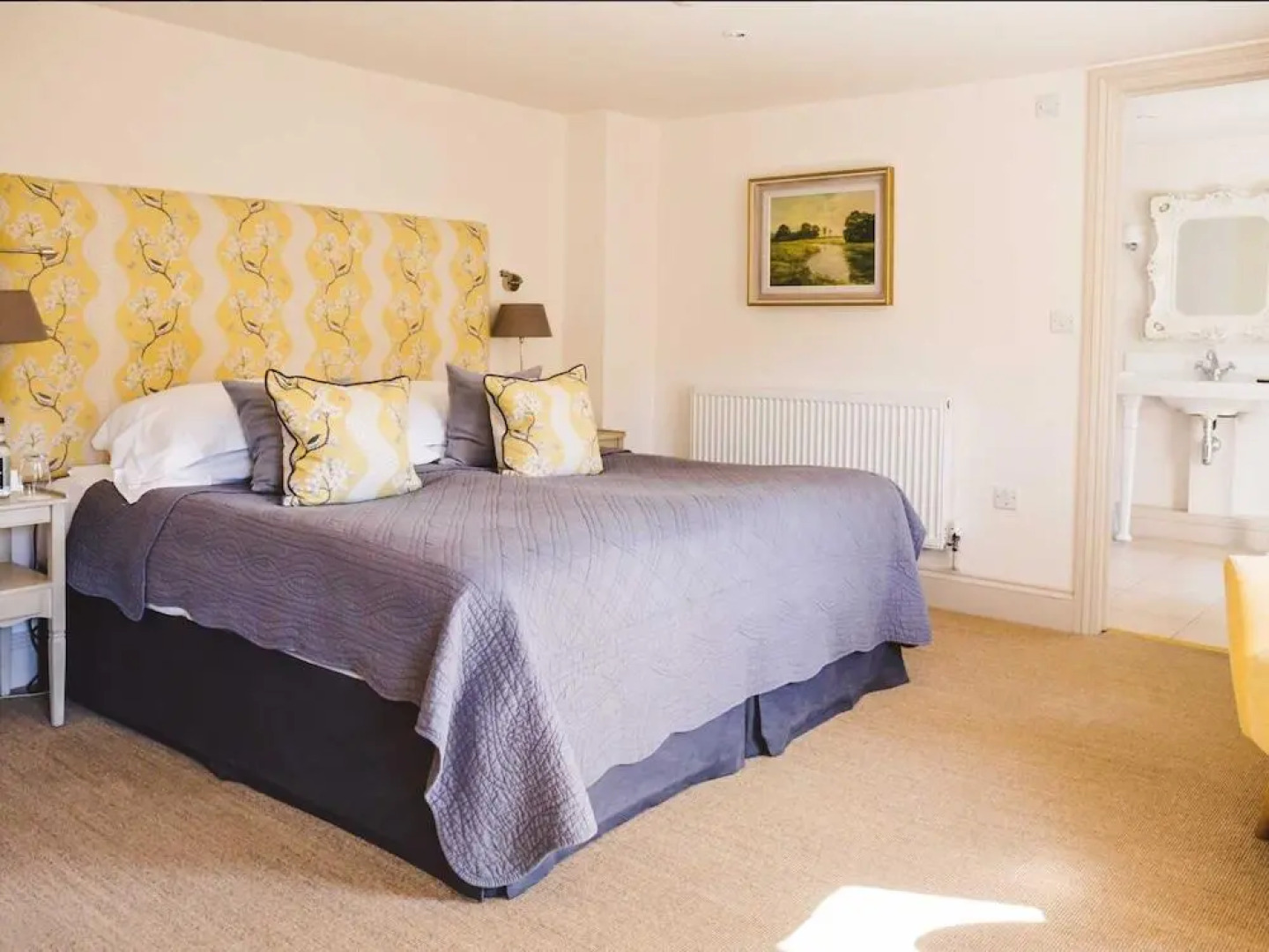 The Feathered Nest Country Inn