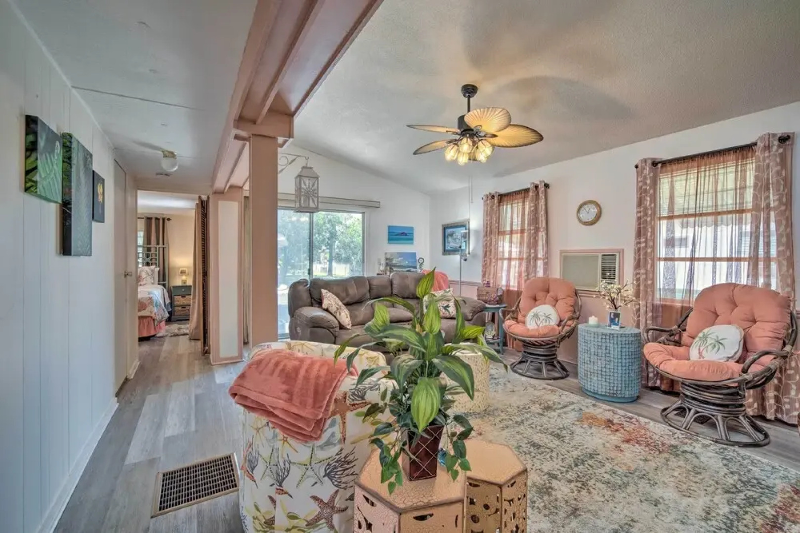Homosassa Retreat w/ Sunroom & Canal Views!