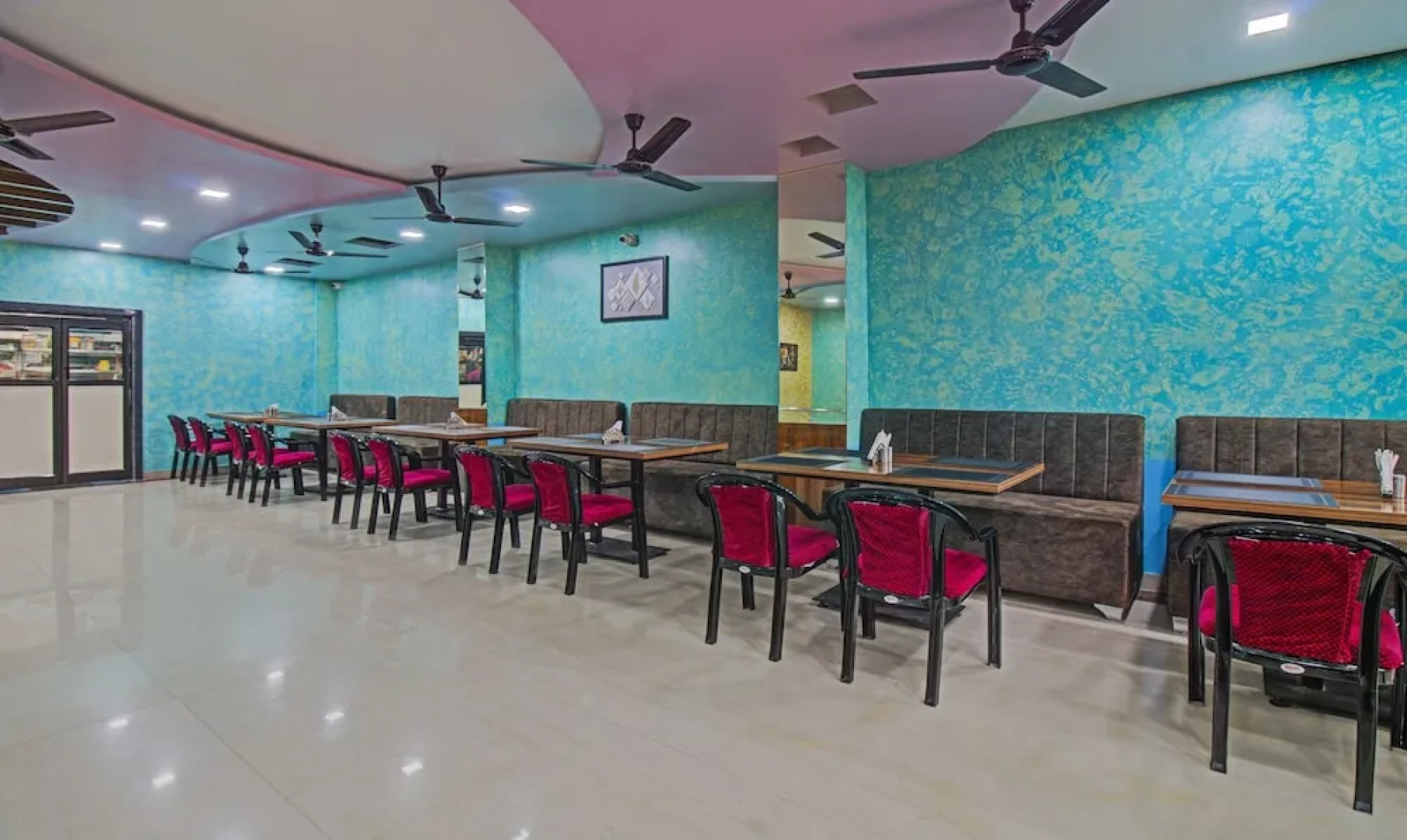 Treebo Royal, Chandrapur