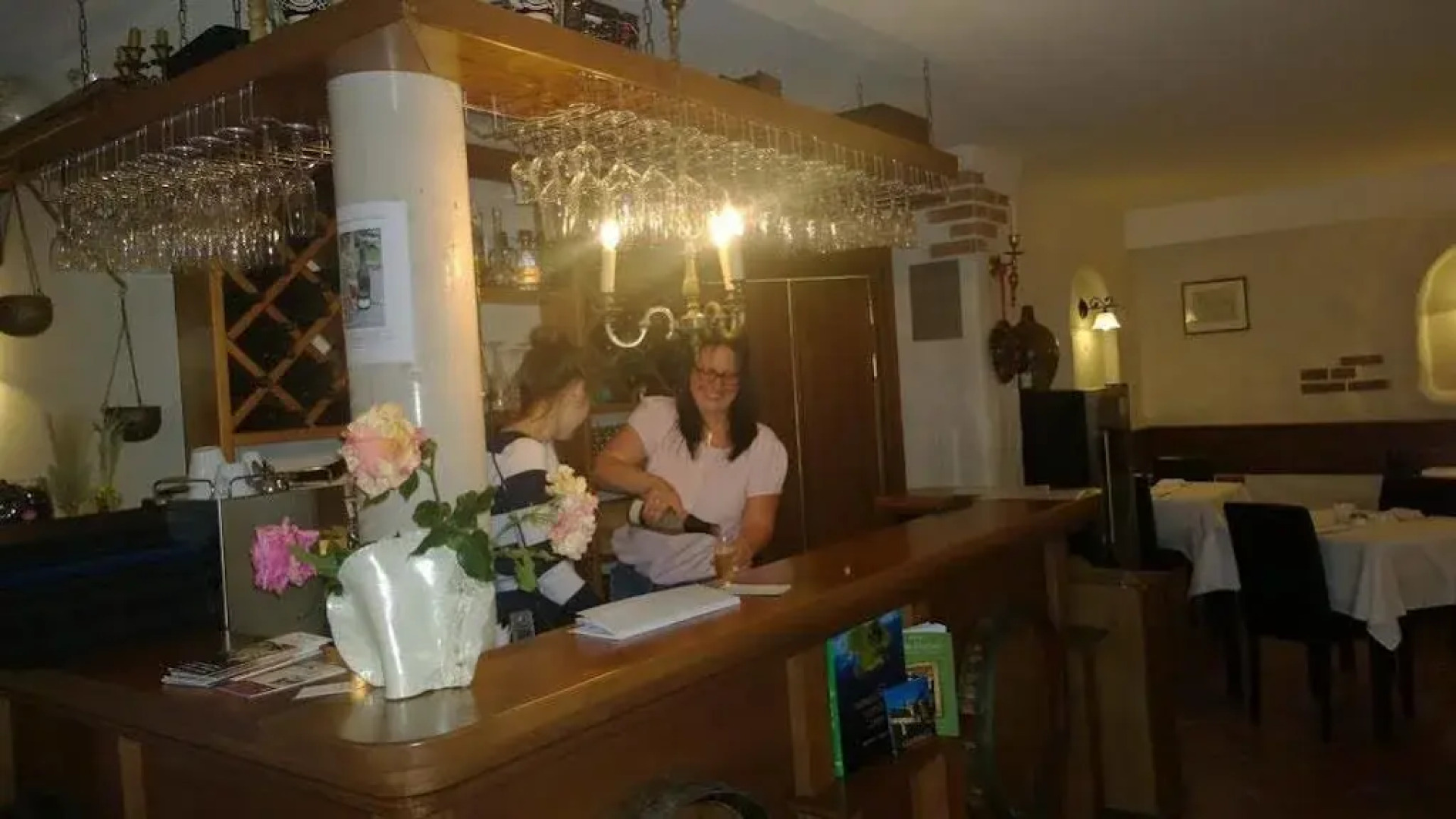 Perabo´s Gasthof Weingut & Gästehaus Restaurant Mit Vinothek