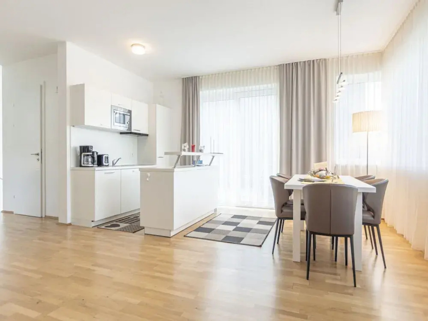 Pleasant Chalet on the ski Slopes