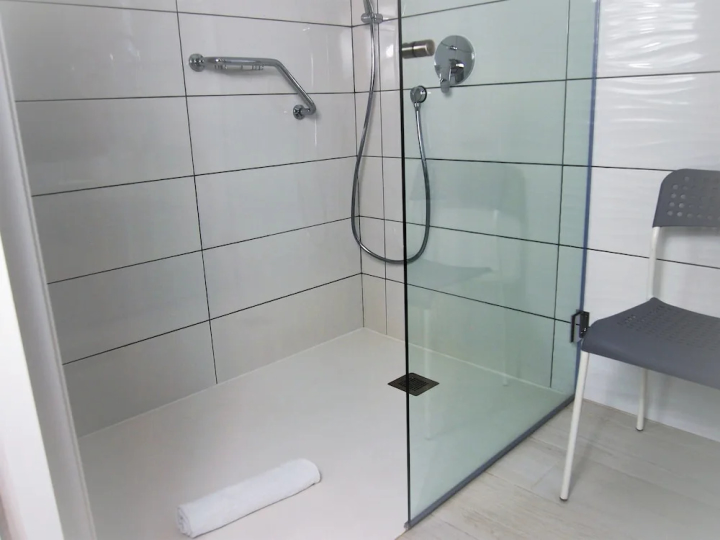 A de Lolo - Four Rooms