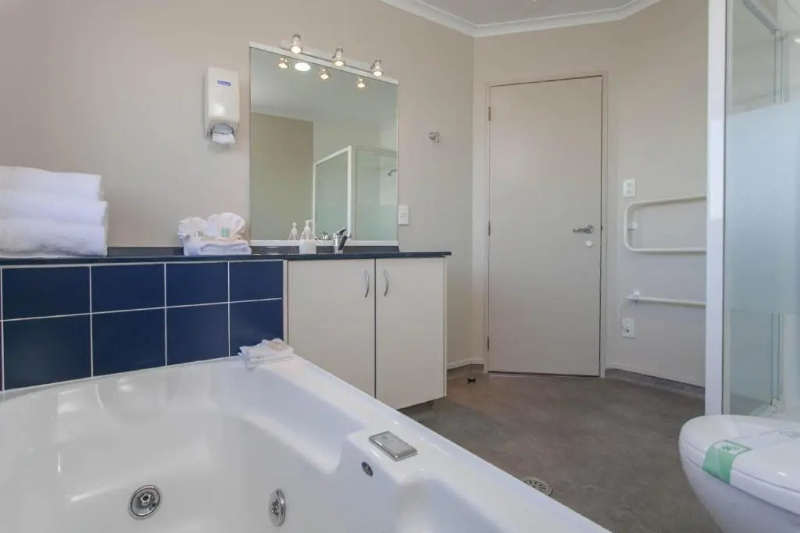 ASURE Albert Park Motor Lodge