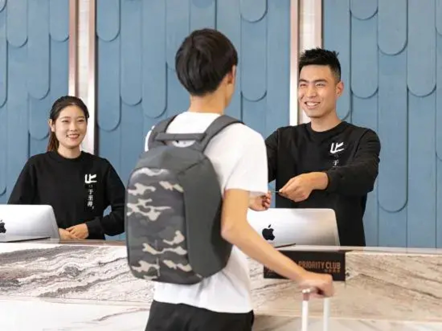 Atour Hotel Baoji Gaoxin South High-speed Railway Station Xingzheng Avenue