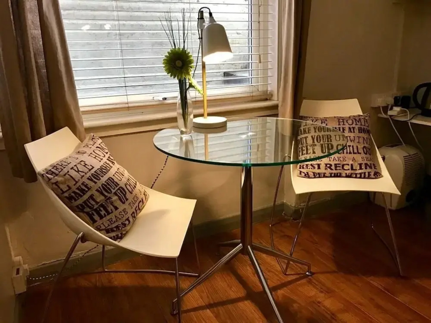 Ei8ht Brighton Apartments