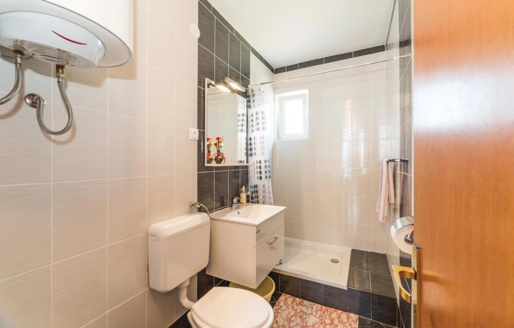 Nice Home in Kustici With Wifi and 3 Bedrooms