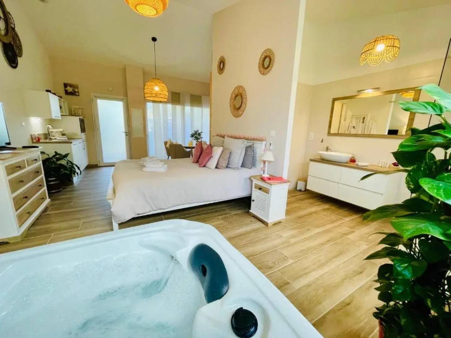 Les Jardins du Castelas by Perier-Provence