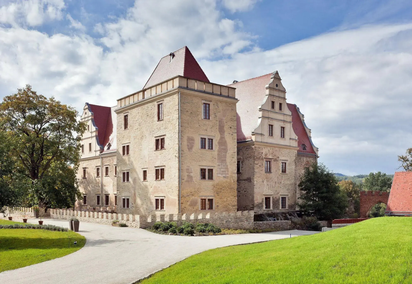 Uroczysko Siedmiu Stawów Luxury Hotel