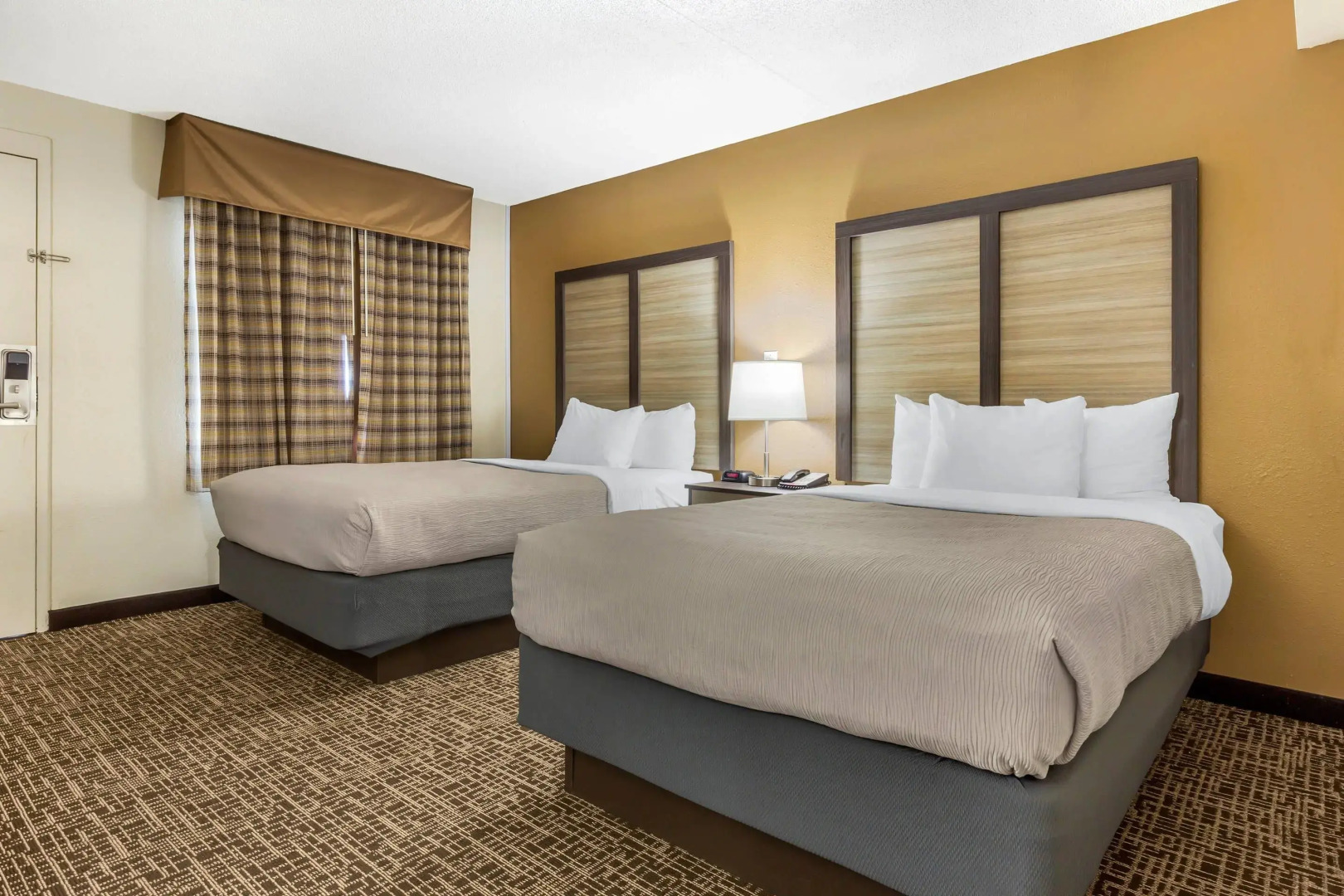 Quality Inn & Suites Spring Lake - Fayetteville near Fort Bragg