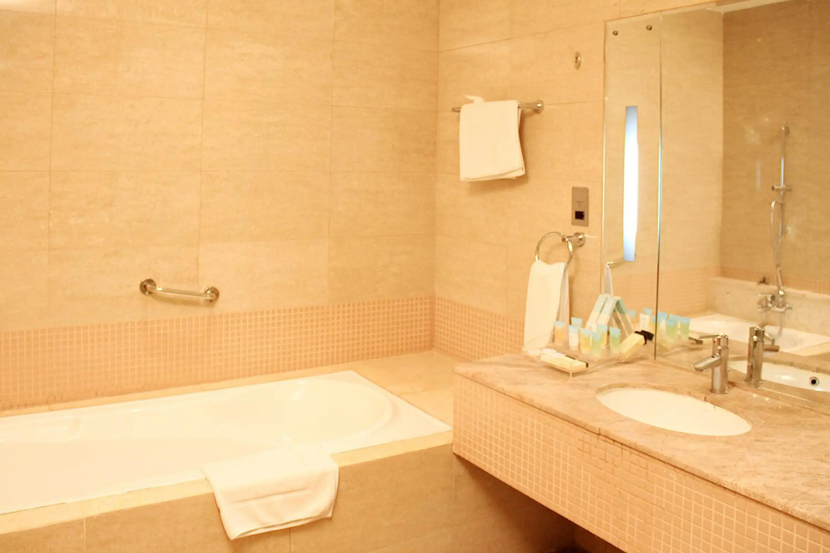 Royal Tulip Hotel, Dubai