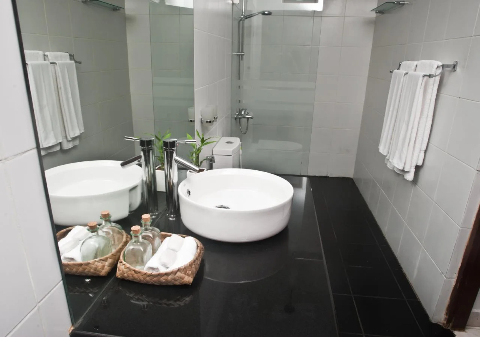 OYO 103 Lavinia Villa