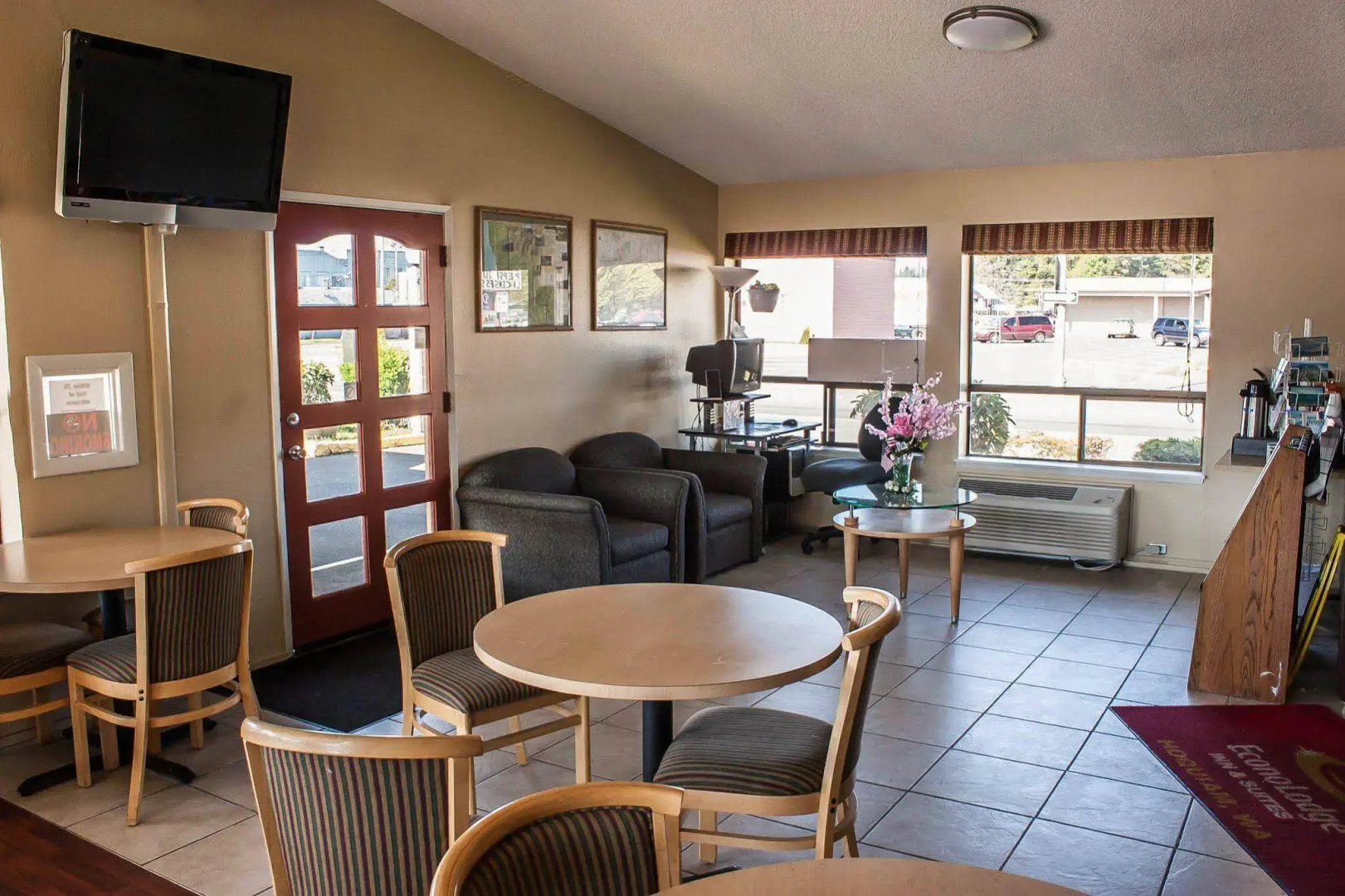 Econo Lodge Inn & Suites Hoquiam