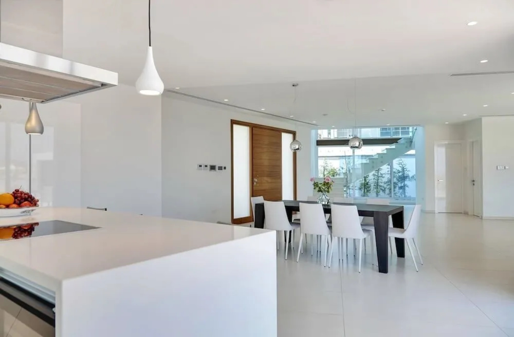 Sea Pearl Beachfront Elite Residences