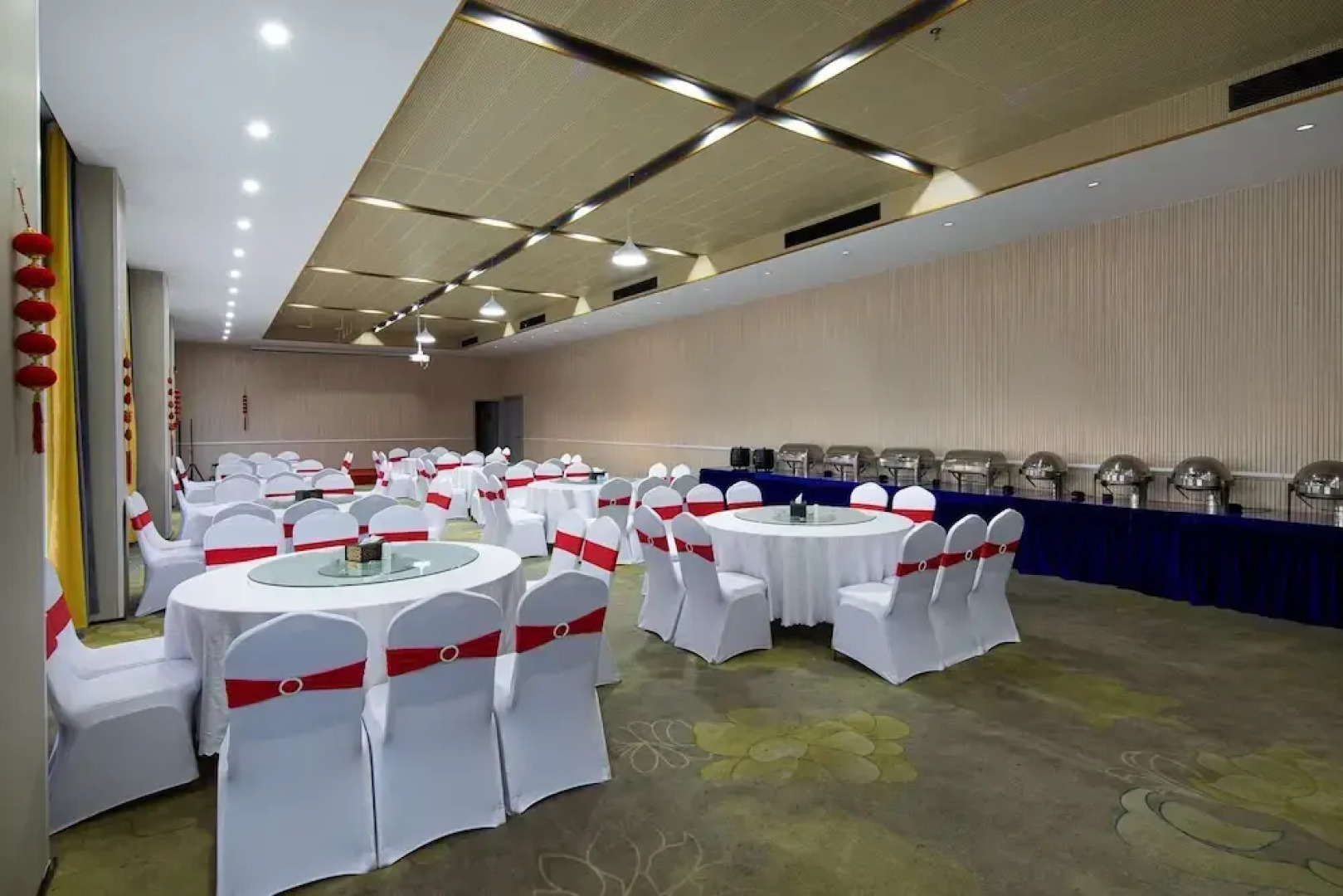 Microtel by Wyndham Miluo Downtown Hotel