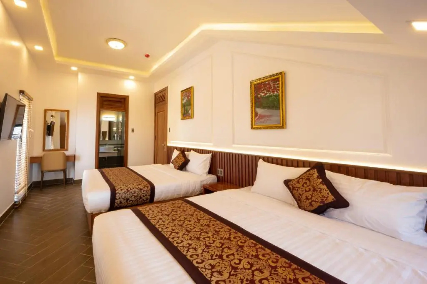 La Fleur Premium Central Apartment