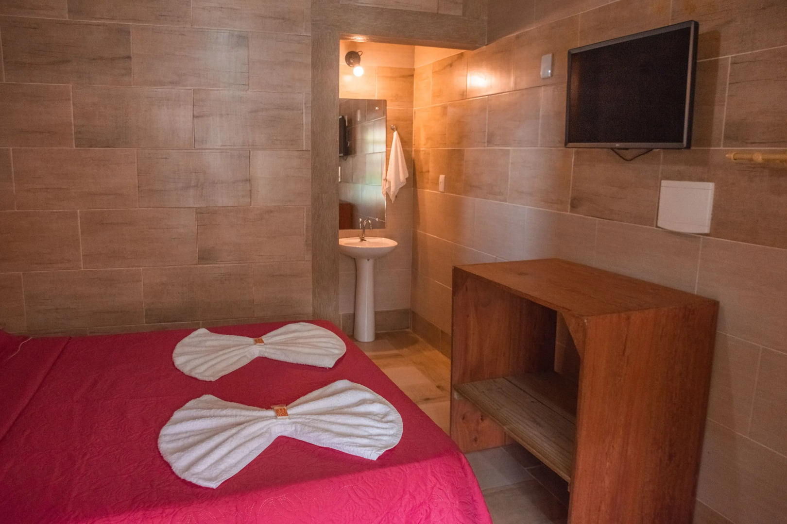 Hotel Ferrugem Eco Village