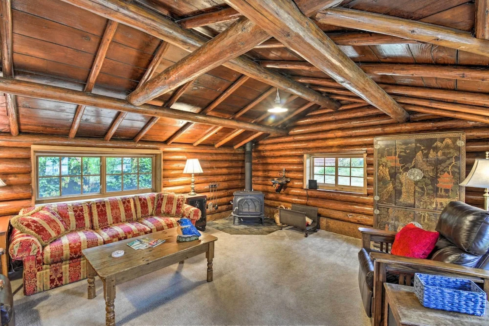 Historic Belfair Cabin Abode on the Hood Canal!