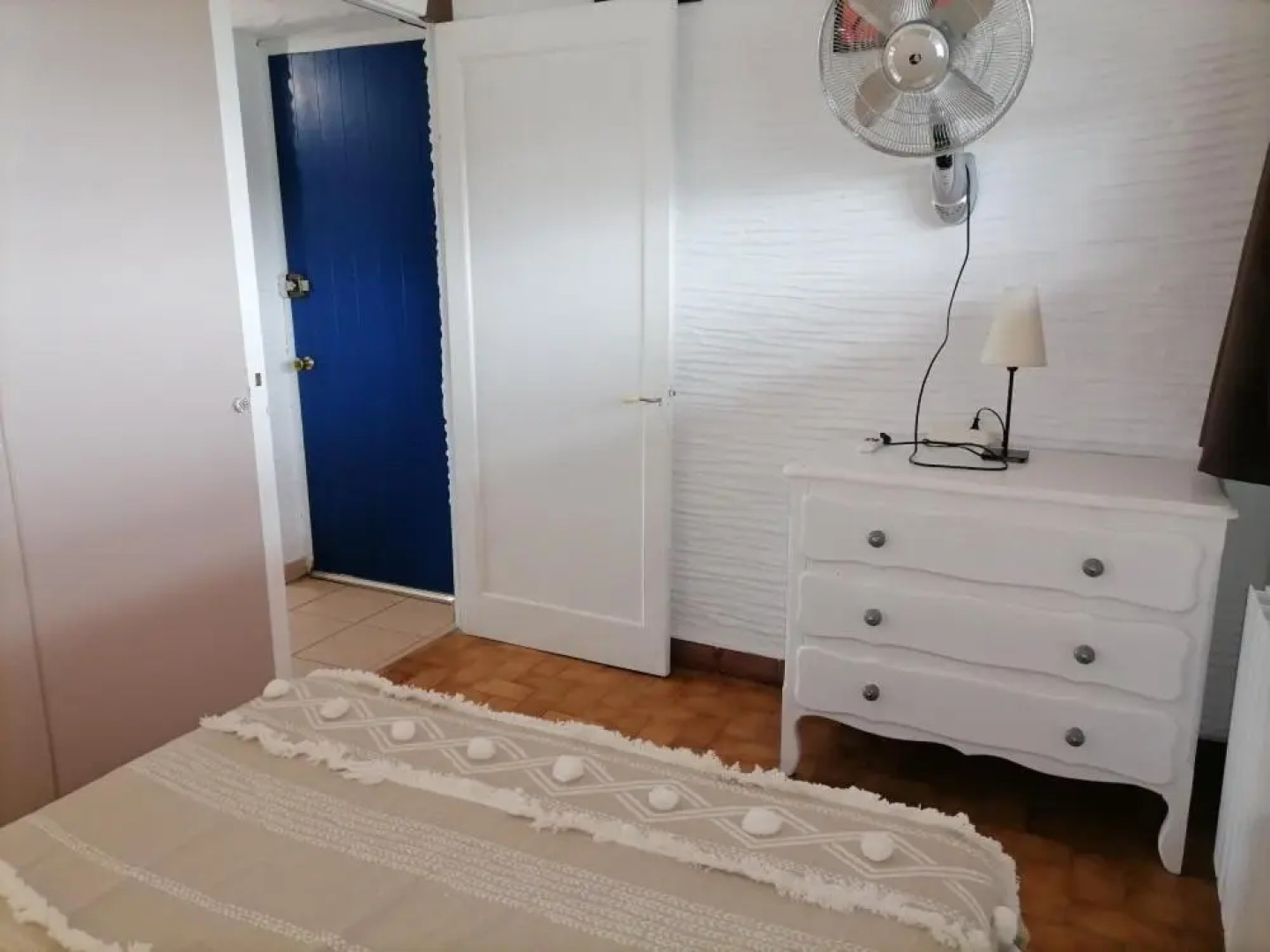 Accès direct plage pour ce T2 avec parking privatif 4PC125