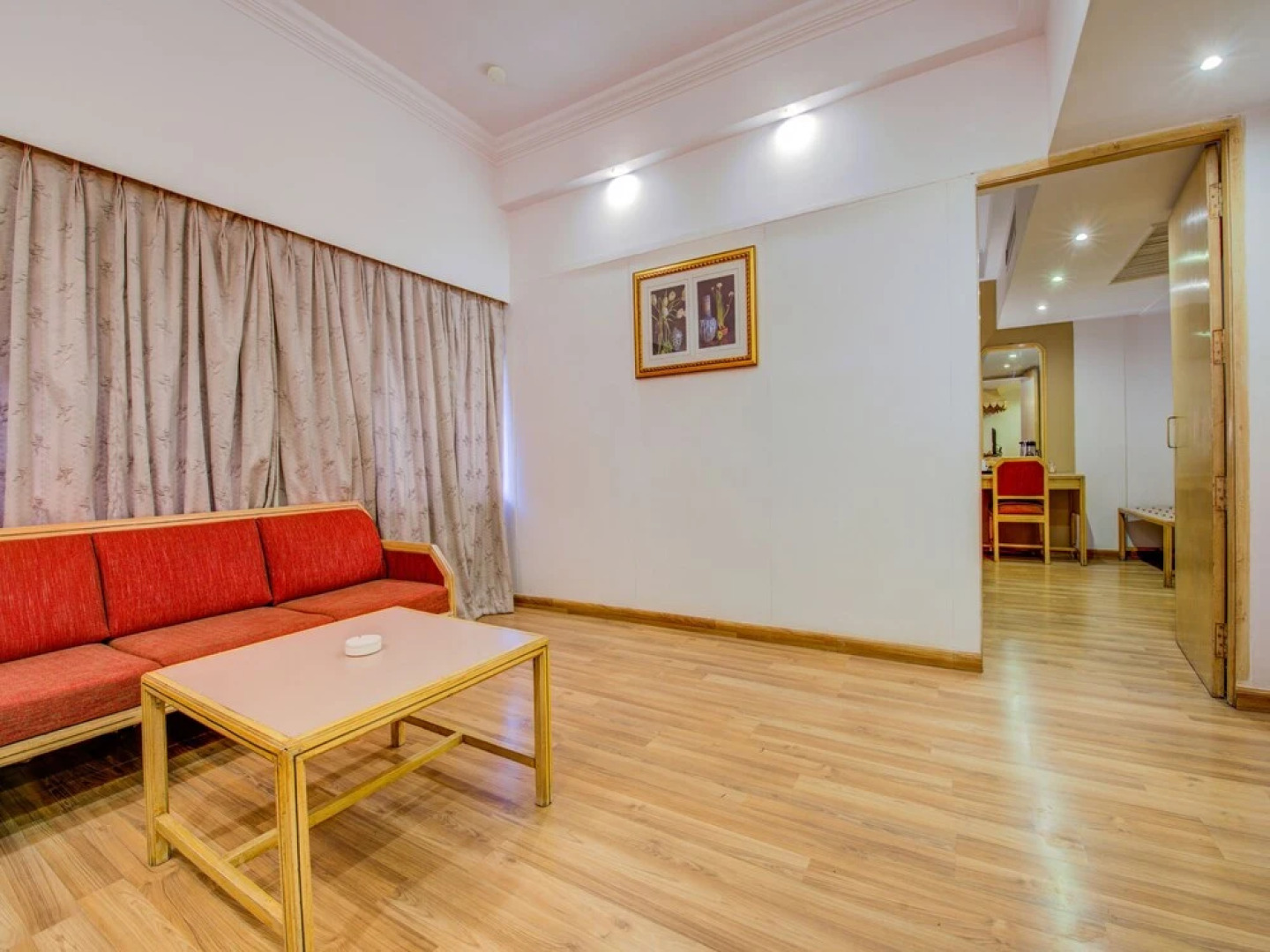 Capital O 1399 Hotel Yuvraj Palace