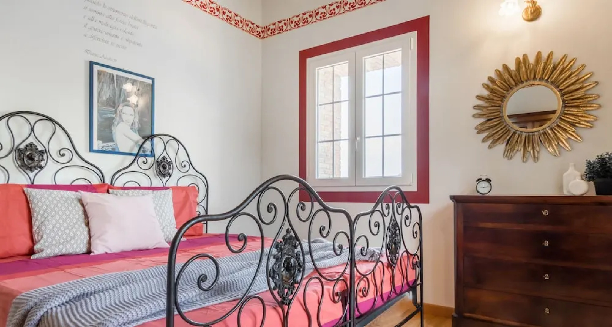 JOIVY Superb Villa For 7 W/Backyard And Bbq Area In Vaccarezza