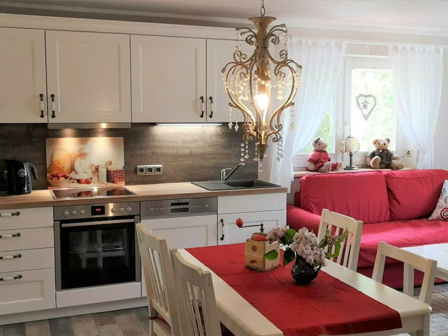 Beautiful Cottage With Fenced Garden in Kransevitz