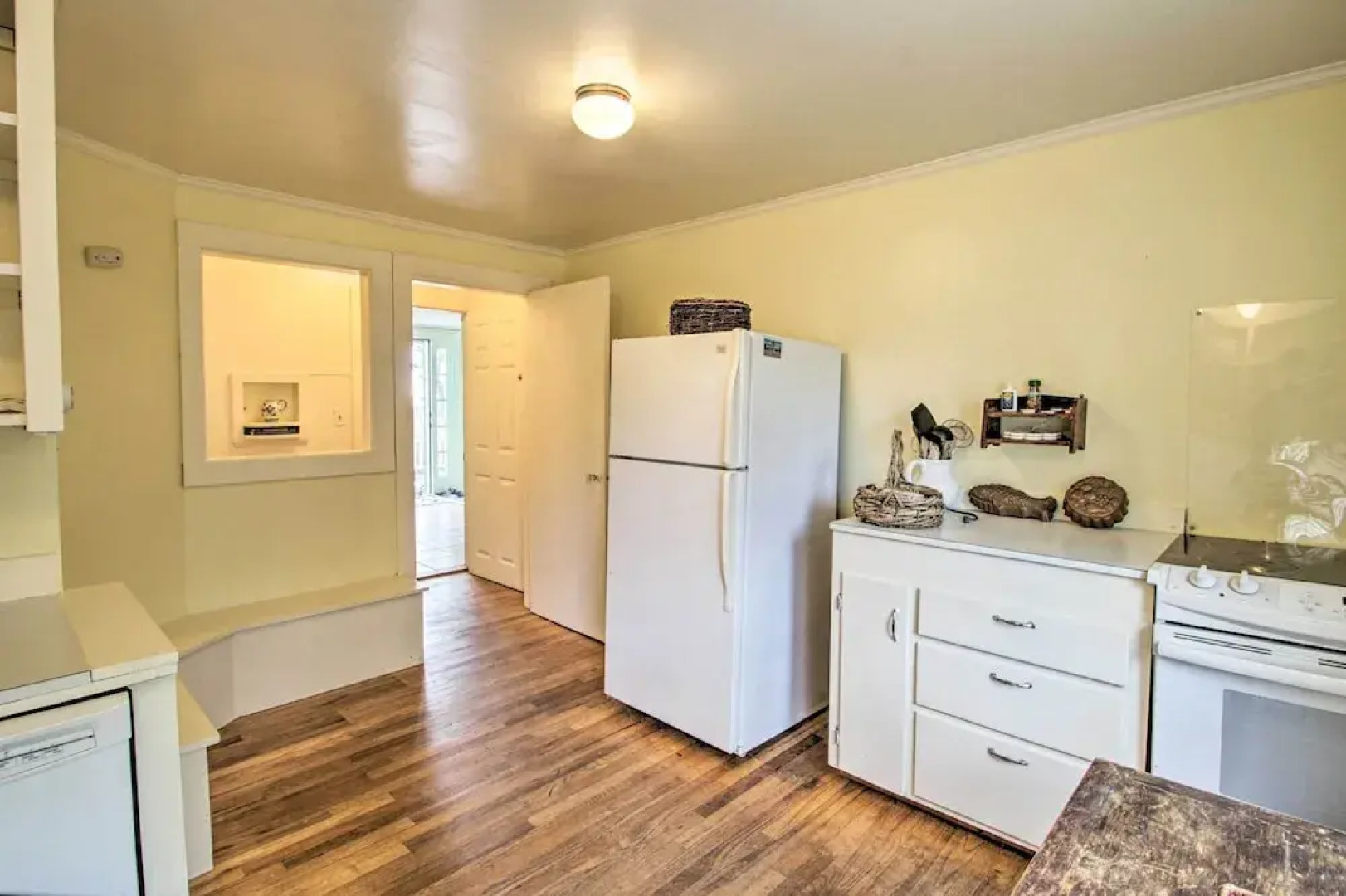 Waterfront Kennebunk Retreat on Private Beach