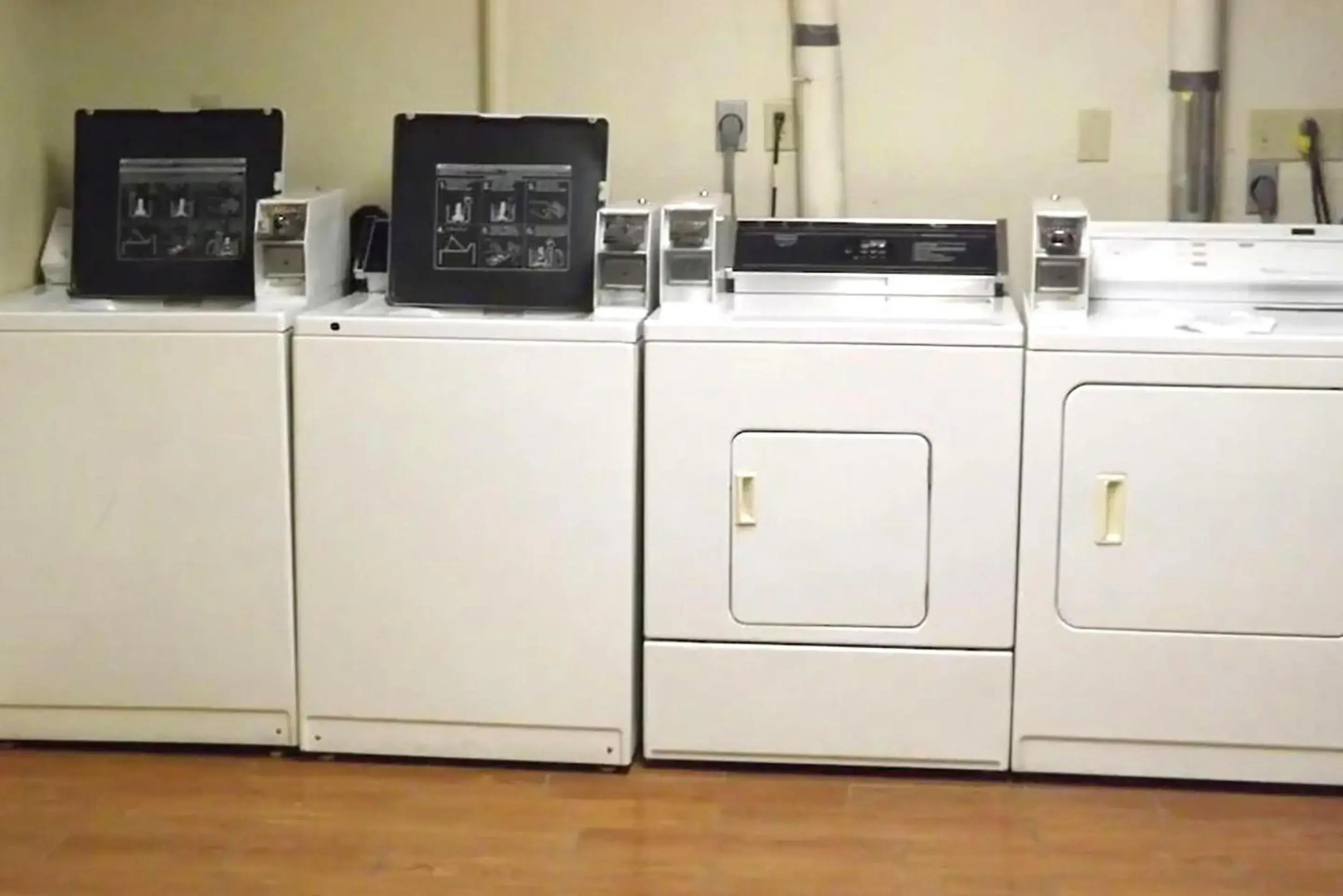 Coratel Inn & Suites By Jasper McCook