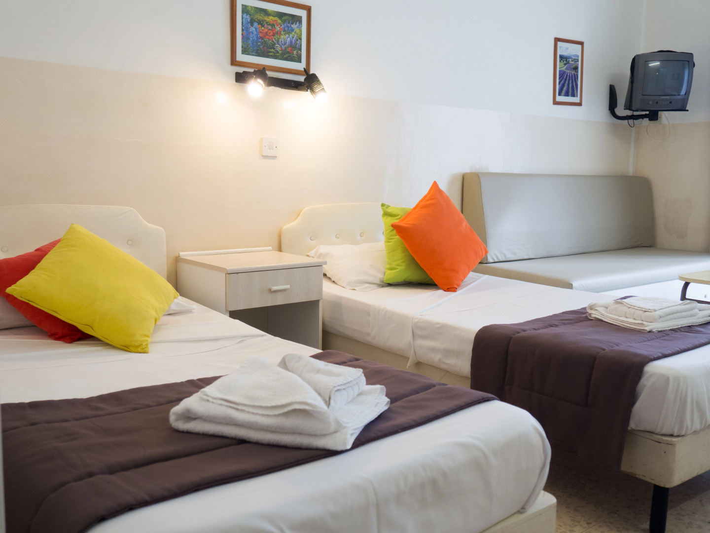 Huli Hotel & Apartments