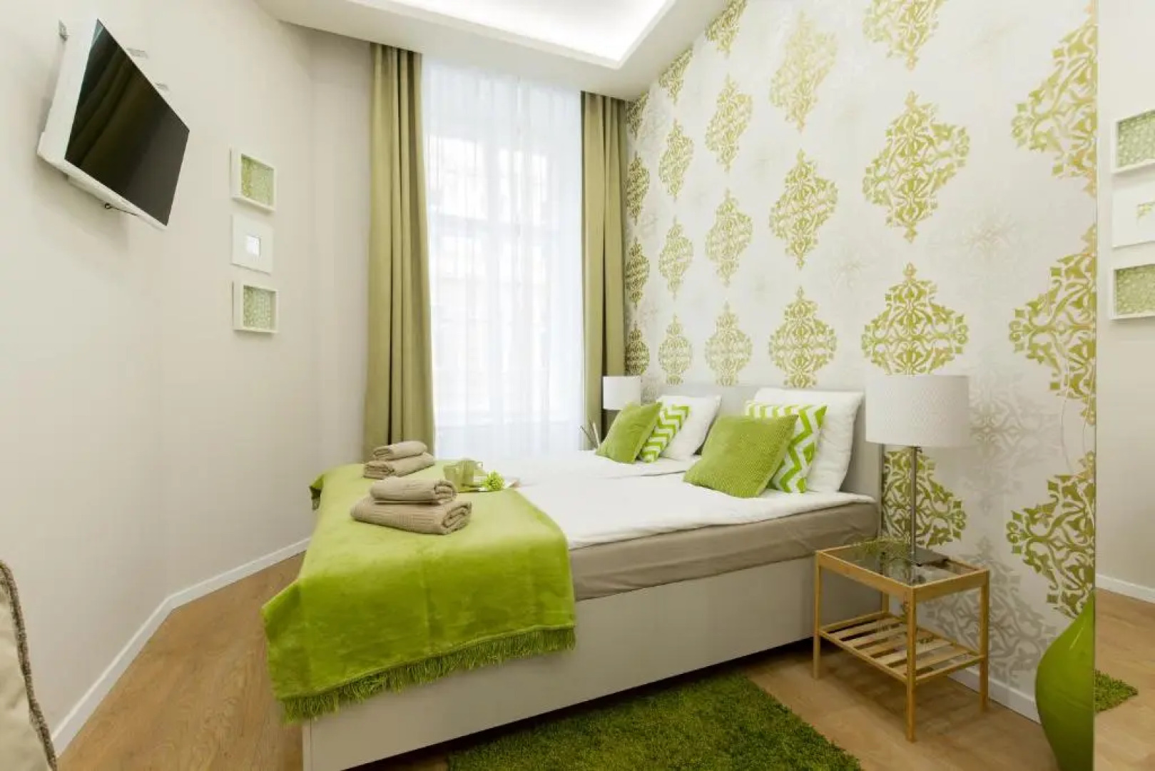 Budapest Holiday Colours