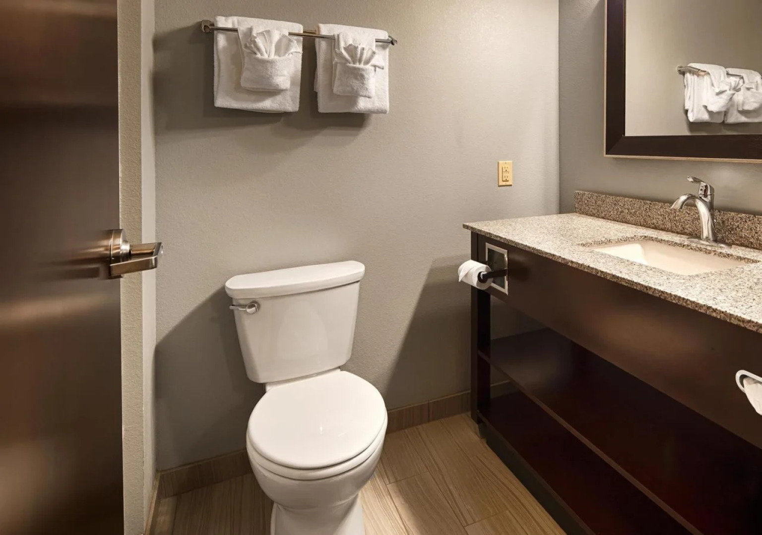 Best Western Plus Boardman Inn & Suites