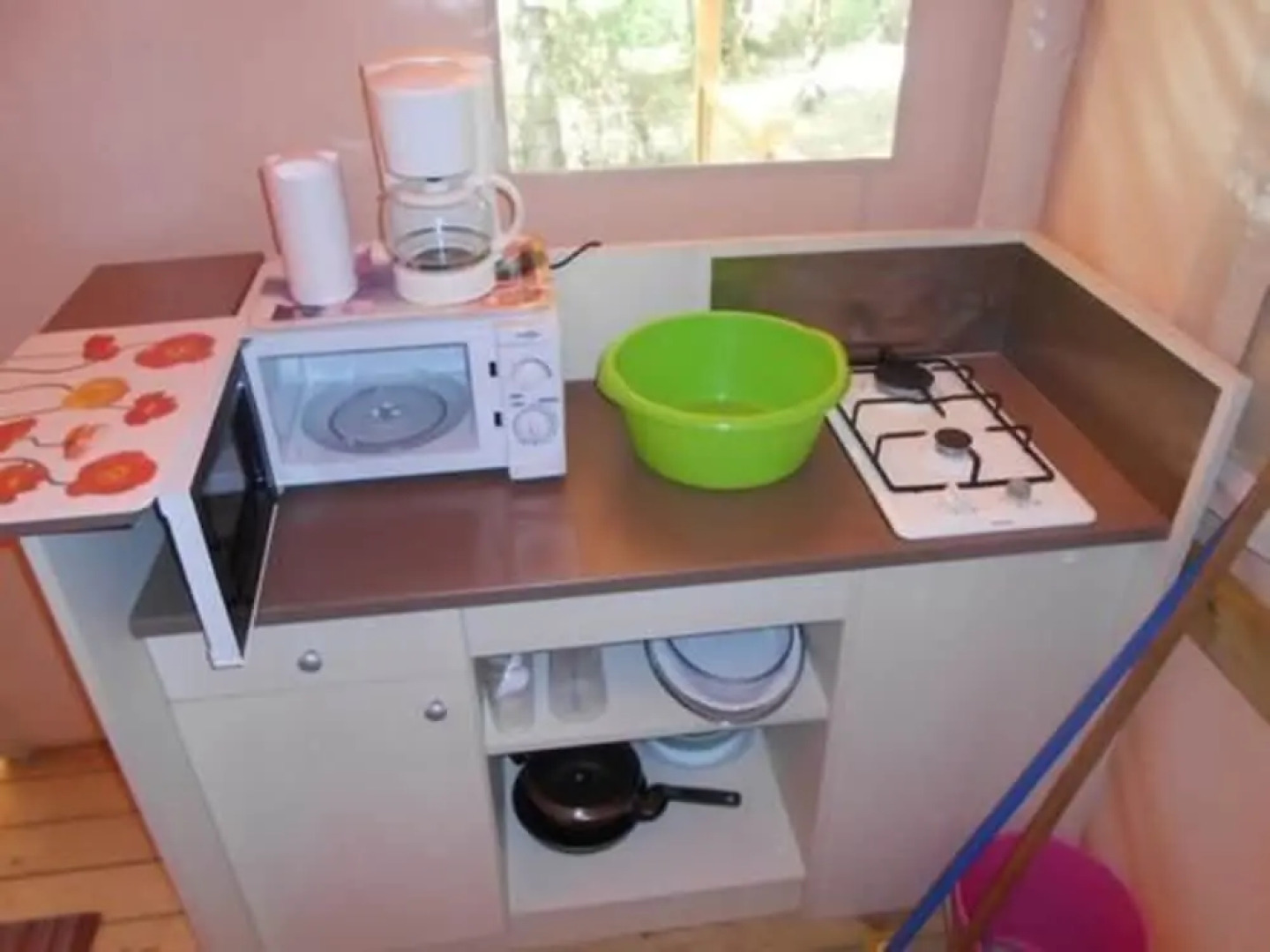 Camping Des Bastides Logements Insolites